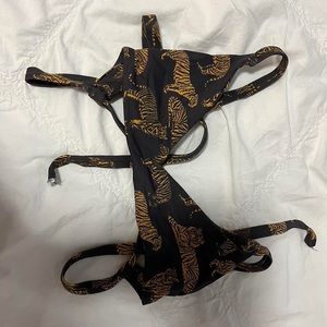 Boys and Arrow Bikini Top Frisky Print